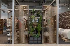 trksystem.com-trksystem.com-stoisko-targowe-bittner-blask-rodowych-sztuccow-PCZ-6298-scaled