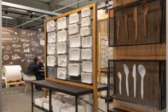 trksystem.com-trksystem.com-stoisko-targowe-bittner-blask-rodowych-sztuccow-PCZ-6327-scaled