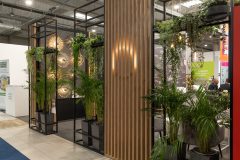 trksystem.com-trksystem.com-stoisko-targowe-bittner-blask-rodowych-sztuccow-PCZ-6336-scaled