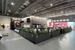 trksystem.com-trksystem.com-grafen-na-targach-smakki-2024-stoisko-targowe-by-tatjana-kobuszewska-trk-system-IMG-2413-scaled