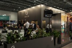 trksystem.com-trksystem.com-grafen-na-targach-smakki-2024-stoisko-targowe-by-tatjana-kobuszewska-trk-system-PCZ-3791-scaled