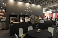 trksystem.com-trksystem.com-grafen-na-targach-smakki-2024-stoisko-targowe-by-tatjana-kobuszewska-trk-system-PCZ-3805-scaled