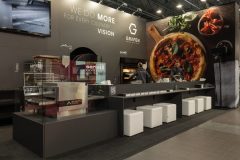 trksystem.com-trksystem.com-grafen-na-targach-smakki-2024-stoisko-targowe-by-tatjana-kobuszewska-trk-system-PCZ-3824-scaled