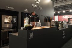 trksystem.com-trksystem.com-grafen-na-targach-smakki-2024-stoisko-targowe-by-tatjana-kobuszewska-trk-system-PCZ-3827-scaled