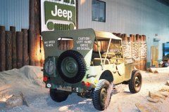 trksystem.com-Jeep-by-trksystem.com-stoisko-targowe-F1020019