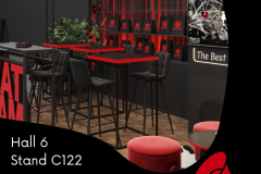 Nowoczesne stoisko targowe z czarno-czerwonym wystrojem, wysokimi stołami i taboretami, roślinami i oznakowaniem MEAT TEAM POLAND na tylnej ścianie. Tekst poniżej mówi: Hala 6 Stoisko C122 Odwiedź nas na targach Anuga z czerwoną grafiką megafonu w prawym dolnym rogu. projekt i nadzór Tatjana Kobuszewska trksystem.com