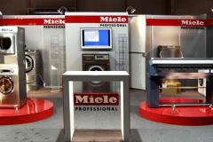 trksystem.com-trksystem.com-miele-stoisko-na-targach-w-krakowie-by-tatjana-kobuszewska-malestoiskoprezentacyjneMieleKrakow189