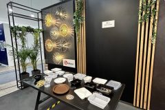 trksystem.com-trksystem.com-stoisko-targowe-bittner-blask-rodowych-sztuccow-image0