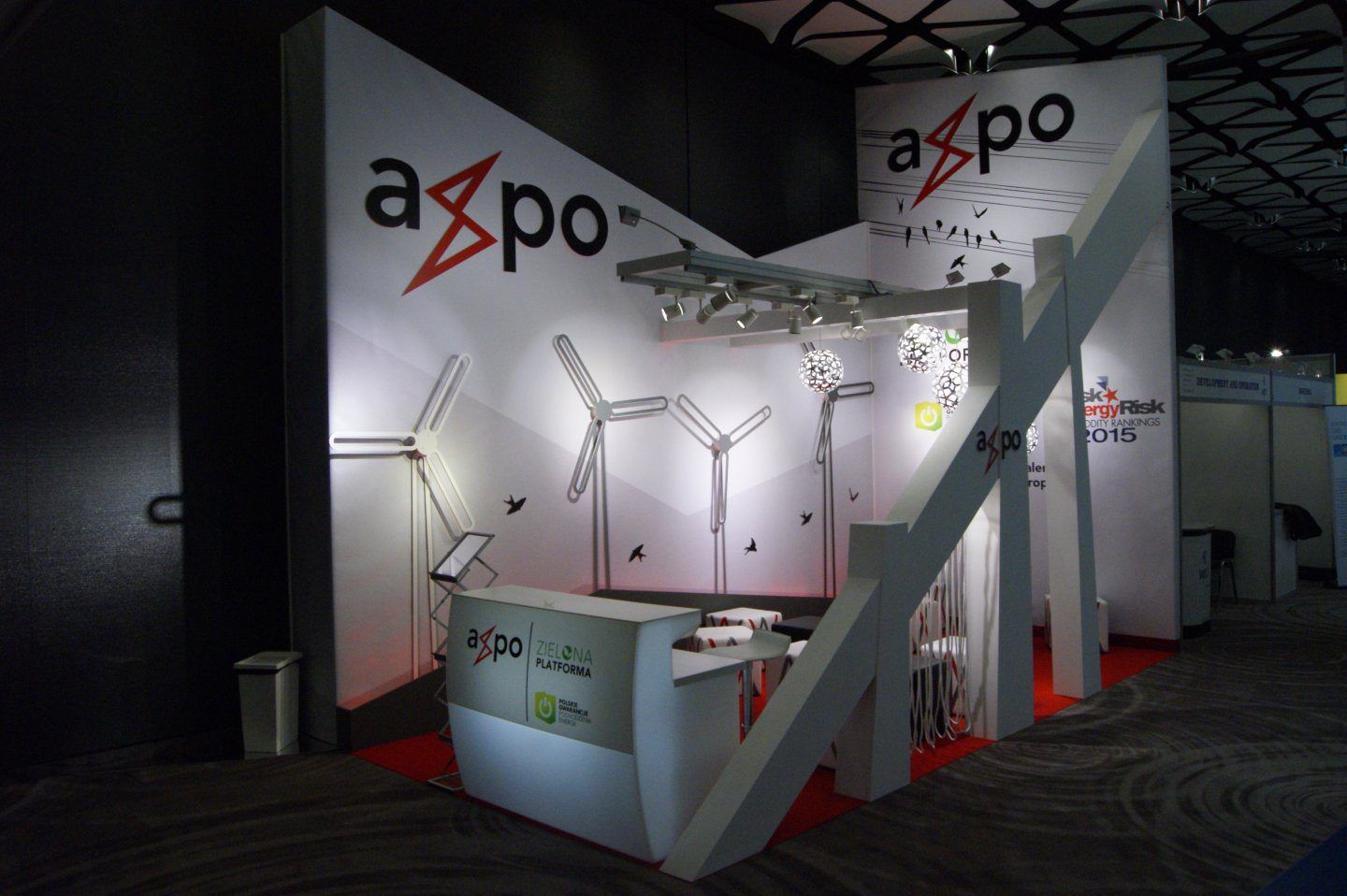 Jak podnieść skuteczność stoiska reklamowego na targach? Trk System