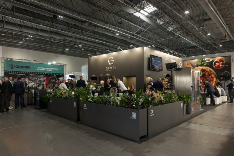 trksystem.com-grafen-na-targach-smakki-2024-stoisko-targowe-by-tatjana-kobuszewska-trk-system-expo-xxi-pcz-3765
