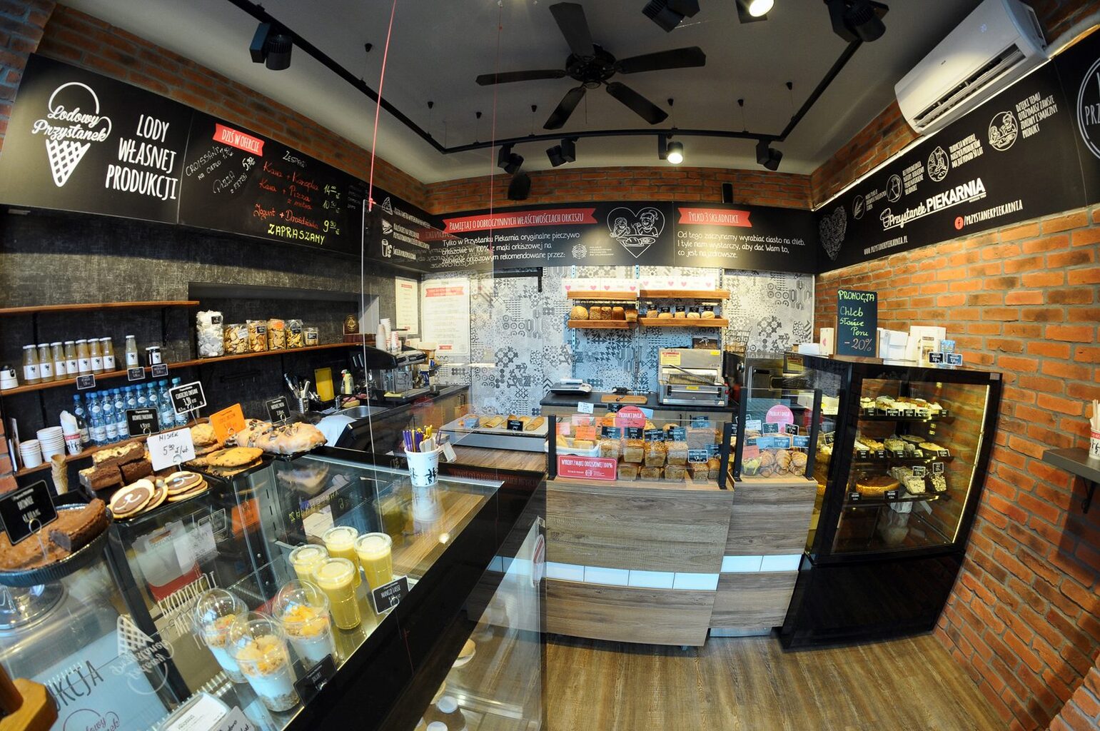 Przystanek Piekarnia fotoreportaż Tatjany Kobuszewskiej Trk System