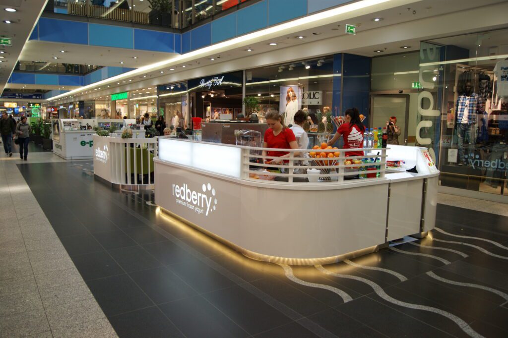 trksystem.com-wyspa-gastronomiczna-w-galerii-handlowej-kraków