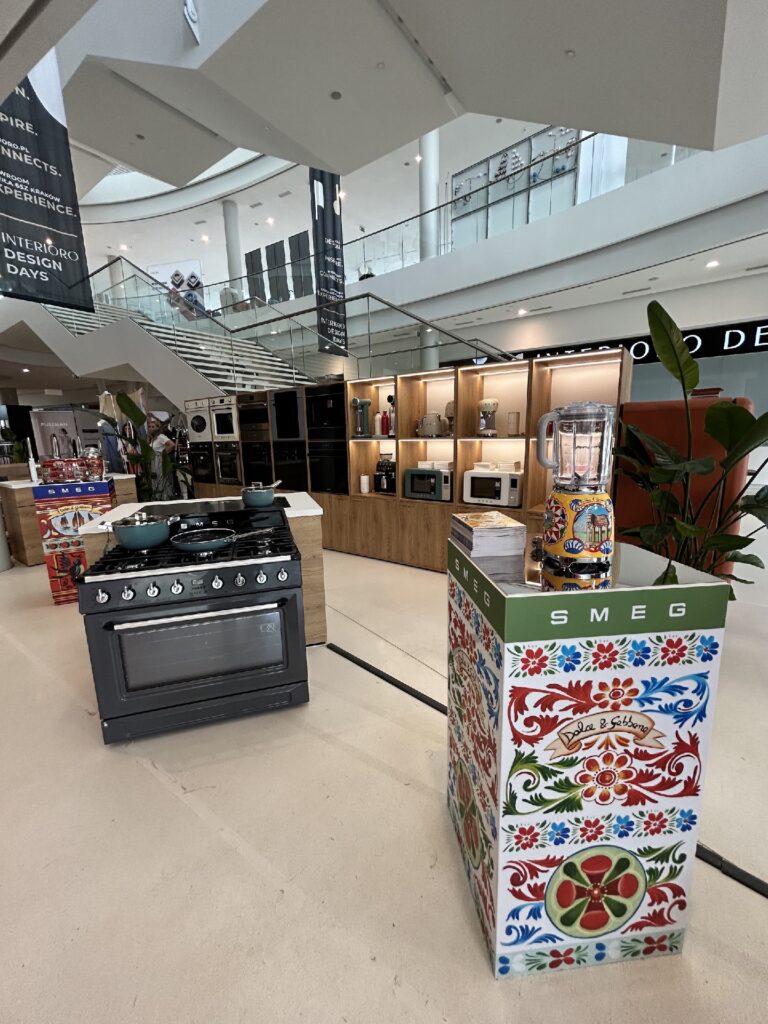 Mikrostoisko Smeg na Interioro Design Days 2026 w ICE Kraków
