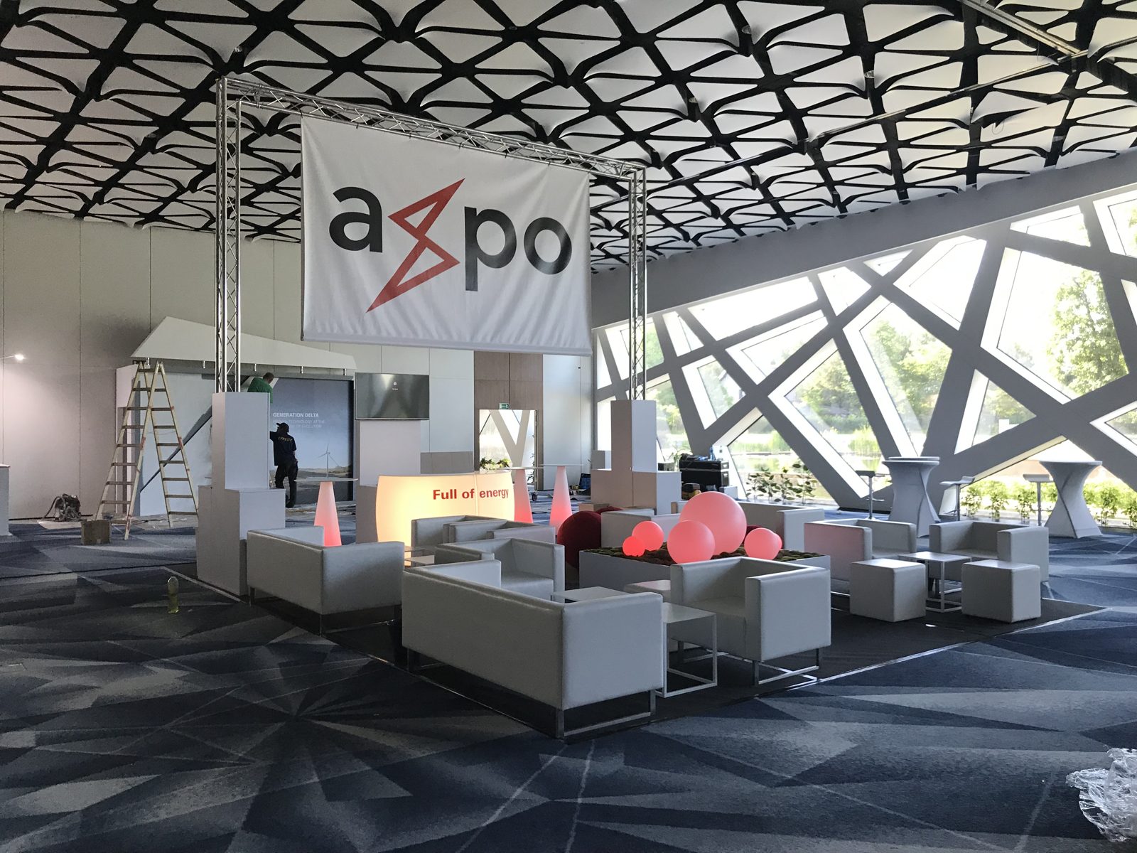 Strefa networkingu Axpo na konferencji PSEW 2019 w hotelu Narvil