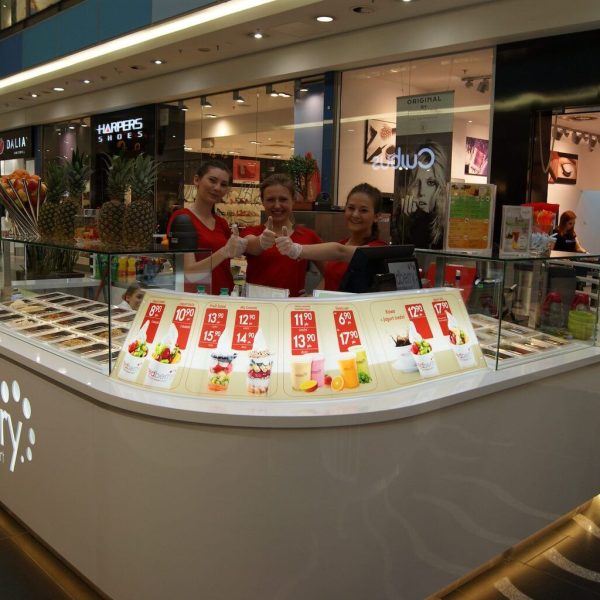 trksystem.com-podświetlony-panel-na wyspie-gastro